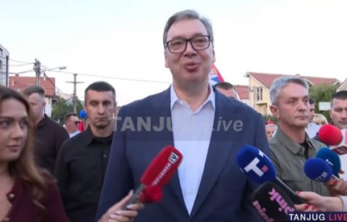 Vučić u Borči sa narodom koji je ustao protiv blokada:"Vi ste najbolji garant da će država biti sačuvana"