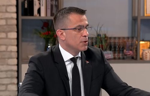 Novi detalji o stanju ministra Milićevića: Zadržan na pulmologiji u Solunu nakon što mu je pozlilo
