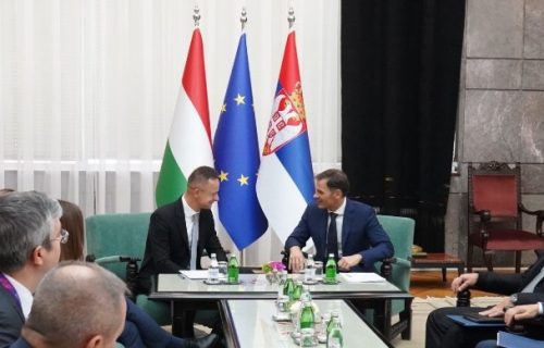 Mali posle sastanka sa Sijartom: "Zahvalio sam na potvrđenom učešću Mađarske na Ekspu 2027, velikom događaju koji će biti stecište poslovnih prilika za ceo region" (FOTO)