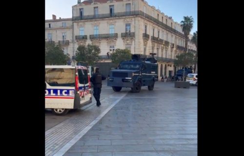 Policija u Francuskoj rastura blokade, na ulicama žandarmerija sa oklopnim vozilima (VIDEO)