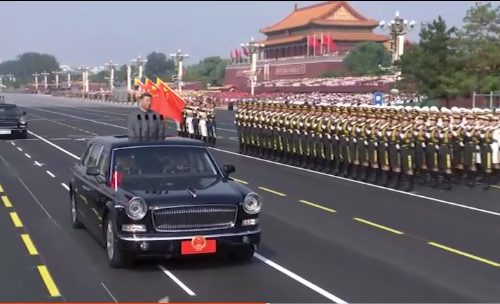 Održana velika vojna parada u Pekingu: Si poručio da je Kina "nepobediva" i predstavio novo naoružanje