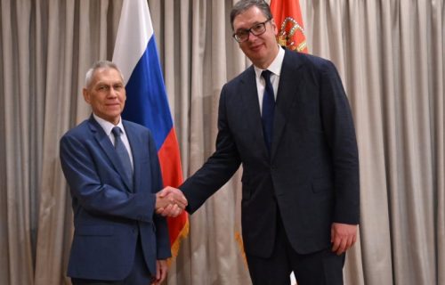 Predsednik Vučić se sastao sa ruskim ambasadorom: "Posebno smo razmotrili situaciju oko NIS-a" (FOTO)