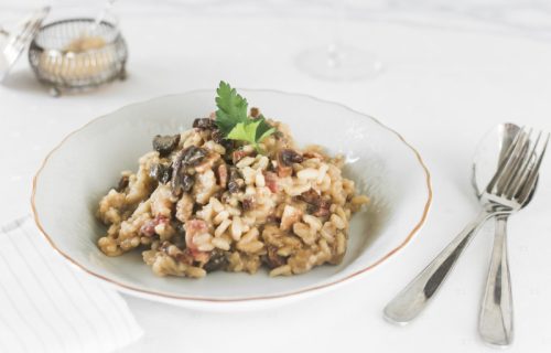 Obrok za 500 dinara: Rižoto sa bukovačama i povrćem za 2 osobe (RECEPT)