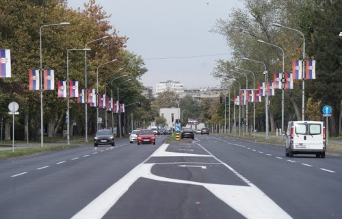 AMSS upozorio vozače: Očekuje se pojačan saobraćaj, a na ovom prelazu vozači čekaju četiri sata