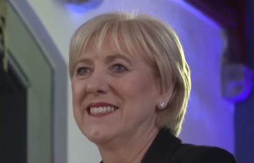 Levičarka Ketrin Konoli ubedljivo pobedila na predsedničkim izborima u Irskoj