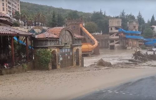 Strašno nevreme pogodilo Bugarsku: Troje poginulo u poplavama u letovalištu na Crnom moru (VIDEO)