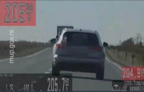 Na putu Kikinda - Zrenjanin vozio 206 km/h, a ograničenje 80! Presretač zaustavio vozača automobila sa slovačkim tablicama
