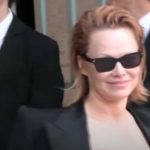 Pamela Anderson šokirala novim izgledom: Potpuno zbunila svoje fanove (VIDEO)