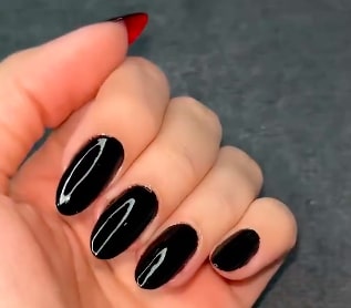 Louboutin nokti: Manikir inspirisan najpoznatijim cipelama sa crvenim đonom (VIDEO)