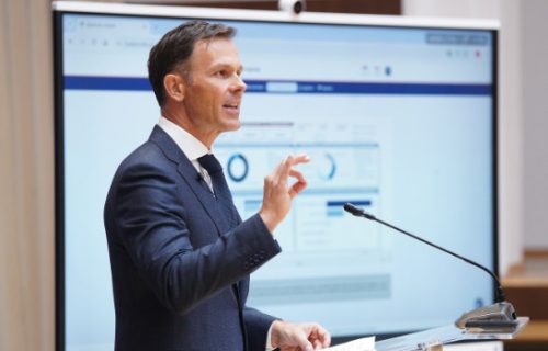 "Lako, jednostavno, pregledno i transparentno": Mali predstavio prvi Budžetski portal