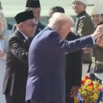 Tramp zaplesao u Maleziji, snimak se nenormalno brzo deli na mrežema (VIDEO)