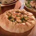 Galeta sa krompirom i sirom: Francuska pita za savršenu jesenju večeru (RECEPT+VIDEO)