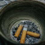 Komšinica zabranila svom prvom susedu da puši u njegovom sopstvenom stanu