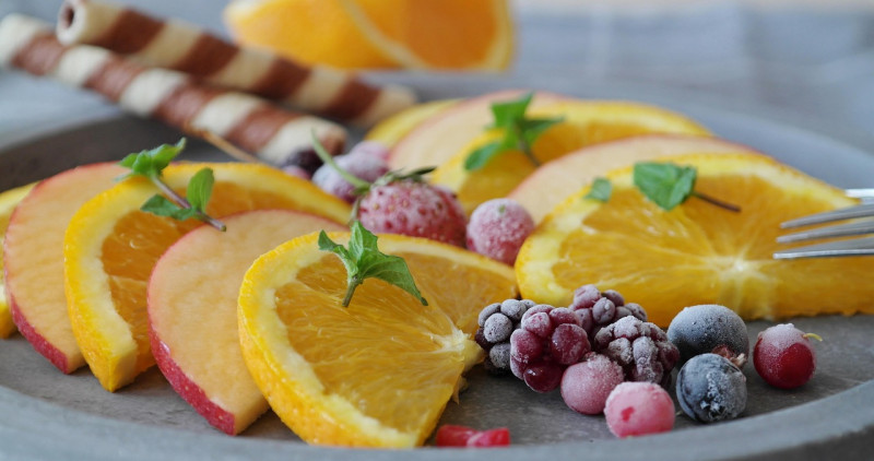 Citrusi i bobičasto voće su prirodan izvor vitamina C koji jača imunitet.
