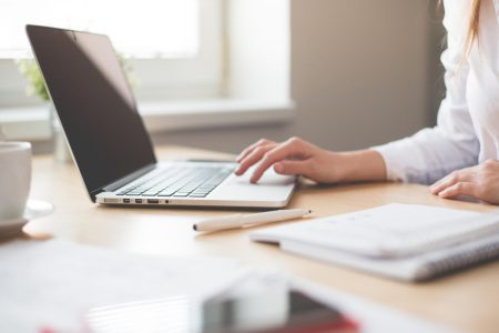 Srbija iznad EU proseka: Mladi za skoro 25 procentnih poena ispred komšija po digitalnim veštinama
