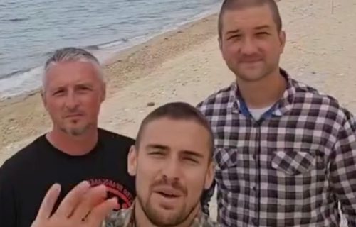 Plemenito hodočašće trojice policajaca: Pešačili do Hilandara da bi pomogli "deci leptirima" (VIDEO)