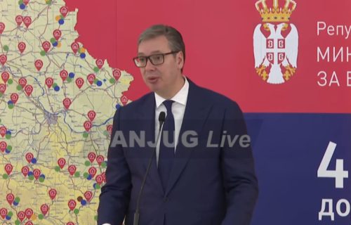"Srećan sam kada vidim ovoliko dece na imanjima": Vučić na ceremoniji dodele sredstava za seoske kuće
