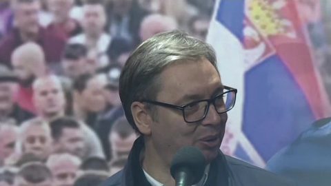 Predsednik Vučić u Negotinu: "Stižu subvencije za povratnike, ono što nudimo je politika koja brine o ljudima" (VIDEO)