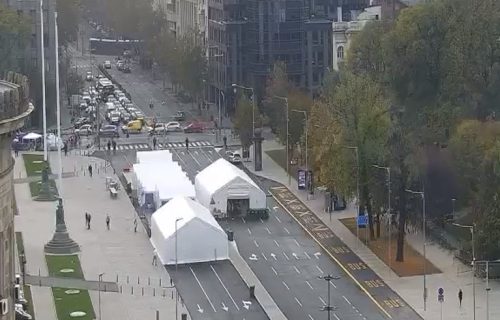 Sutra se uklanjaju šatori ispred Narodne skupštine