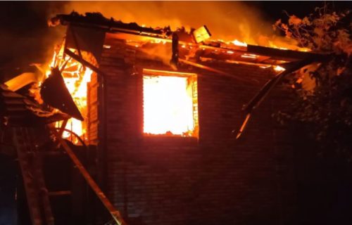 Masovni napad na Dnjepropetrovsk: Ruski dronovi i artiljerija pogodili više objekata, ima žrtava (VIDEO)