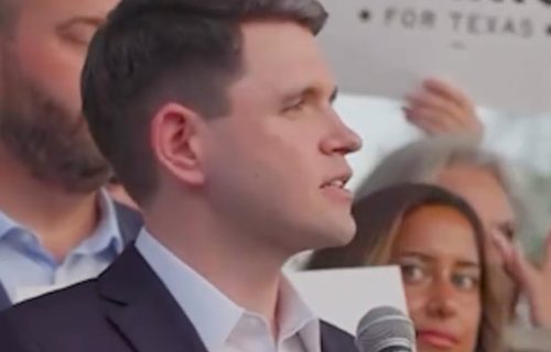 "Pobožni" kandidat za senatora "zaboravio da proveri pozadine" devojaka koje prati na Instagramu