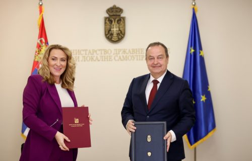 Izdavanje lične karte o trošku države: Dačić i Paunović o novoj pogodnosti za građane