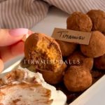 Tiramisu kuglice u maskarpone kremu: Italijanski desert koji svi obožavaju (RECEPT+VIDEO)