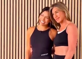 Fitnes tajne holivudske ikone: Dženifer Aniston otkriva kako održava formu u 56. godini (VIDEO)