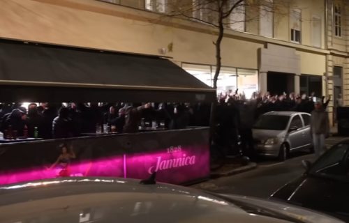 Antisrpsko ludilo: Torcidu u Splitu podržali maskirani Zagrepčani ustaškim pozdravom, a vlada uvela mere