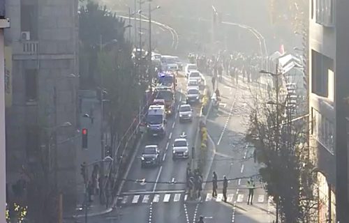 Lokalizovan požar u Takovskoj: Zapalila se klima na krovu Glavne pošte