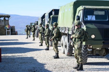 Srbija vraća obavezni vojni rok: Evo ko mora u kasarnu, a ko može da izabere civilno služenje