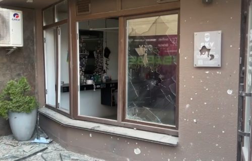 Azerbejdžan oštro reagovao: Ruski "Iskander" srušio zid ambasade u Kijevu, pojavio se snimak štete