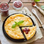 Jelo koje miriše na jesen: Tart sa kruškama i gorgonzolom, savršen spoj za neobični ukus (RECEPT)