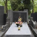 Misterija kod Aleksinca: Blizu Ljubišinog groba otkrivena prastara ploča sa mrtvačkom glavom i kostima