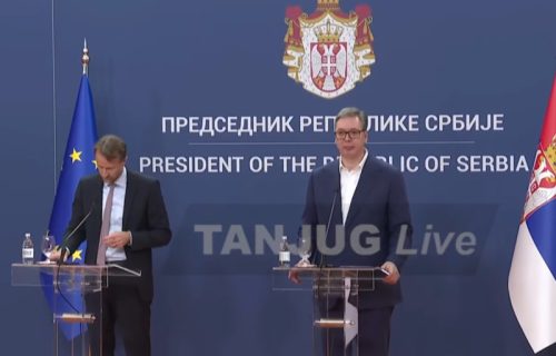 Vučić posle sastanka sa Fon Bekeratom: "Moje srce i moja glava mi ne daju da lažem"