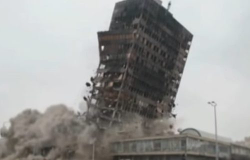 AI simulacija rušenja zgrade Vjesnika izazvala haos na mrežama: "Pitajte Amere kako se to radi" (VIDEO)