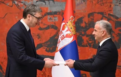 "Poželeo sam ambasadoru Žabru srdačnu dobrodošlicu": Vučić primio akreditivna pisma novoimenovanog ambasadora Libana (FOTO)