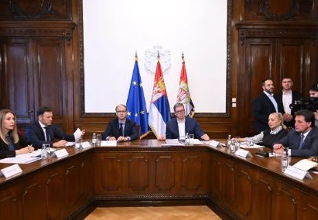 Vučić: "Dobio sam izveštaj o stanju rezervi, a razmotrili smo i scenarije za zaštitu interesa Srbije"