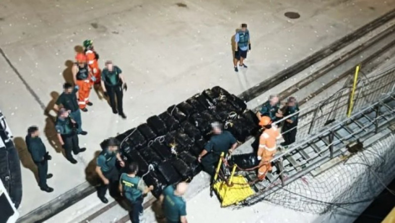 Osam Srba uhapšeno u Španiji, zaplenjena tona kokaina: MUP bio deo međunarodne akcije razbijanja OKG