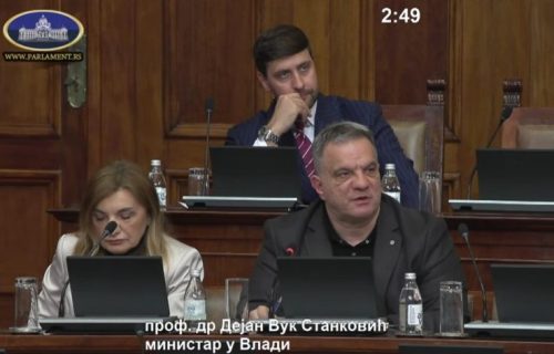 Ministar prosvete u Skupštini najavio velike zakonske izmene: Novi program stiže u škole, menjaće se broj časova
