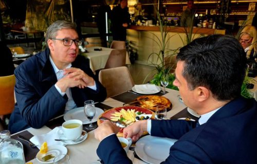 Gostoprimstvo u Nišu oduvek čudesno! Vučić: "Srećan sam što u ovom gradu ima sve više modernih objekata"
