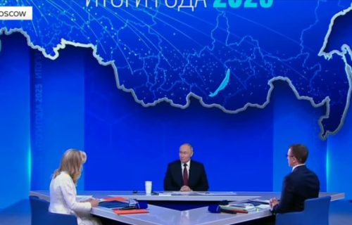 Ceo svet bruji o mapi iza Putinovih leđa: Kremlj sve dobro osmislio i poslao poruku Ukrajini (FOTO)