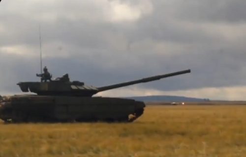 Rusi patentirali "maslačak tenk": Izgleda sumanuto koliko i zvuči, ali ima važnu namenu (FOTO)