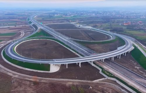 Pogled na Moravski koridor iz drona: Impresivna deonica koju je svečano otvorio Vučić (VIDEO)