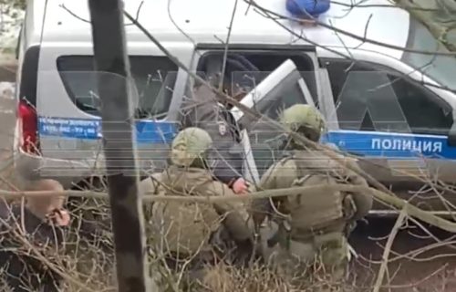 Dečak krenuo da ubija u moskovskoj školi: Nosio jezive simbole i pravio selfije, pojavili se snimci