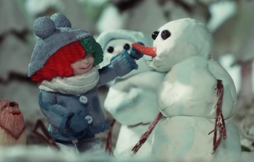 Pesma "Snowman“ na vrhu Spotifijeve liste prazničnih numera