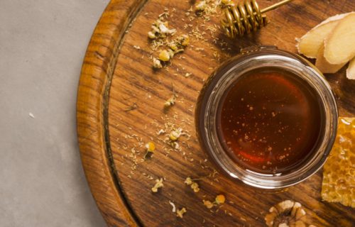 Ljuti med: Kontrast ukusa u prelivu koji ide uz sve, pravi se jednostavno, a ima i varijacije (RECEPT)