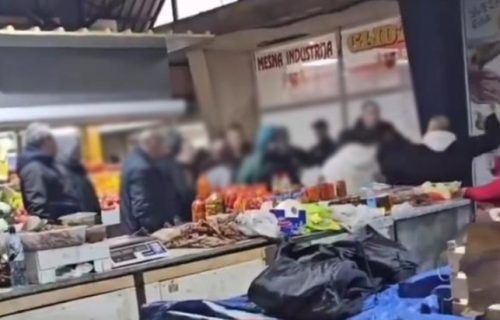 Ludilo na pijaci u Kruševcu: Izbila tuča oko ajvara, morala da interveniše policija