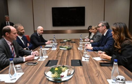 Vučić sa predsednikom GLOBSEC-a: "Srbija ostaje posvećena čuvanju stabilnosti, mira i ekonomskog razvoja"