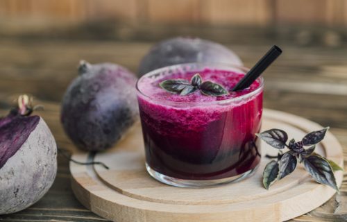 Slatka salata od penaste fete i pečene cvekle: Predjelo o kojem će svi pričati (RECEPT+VIDEO)